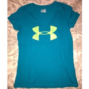 Under Armour T-shirt